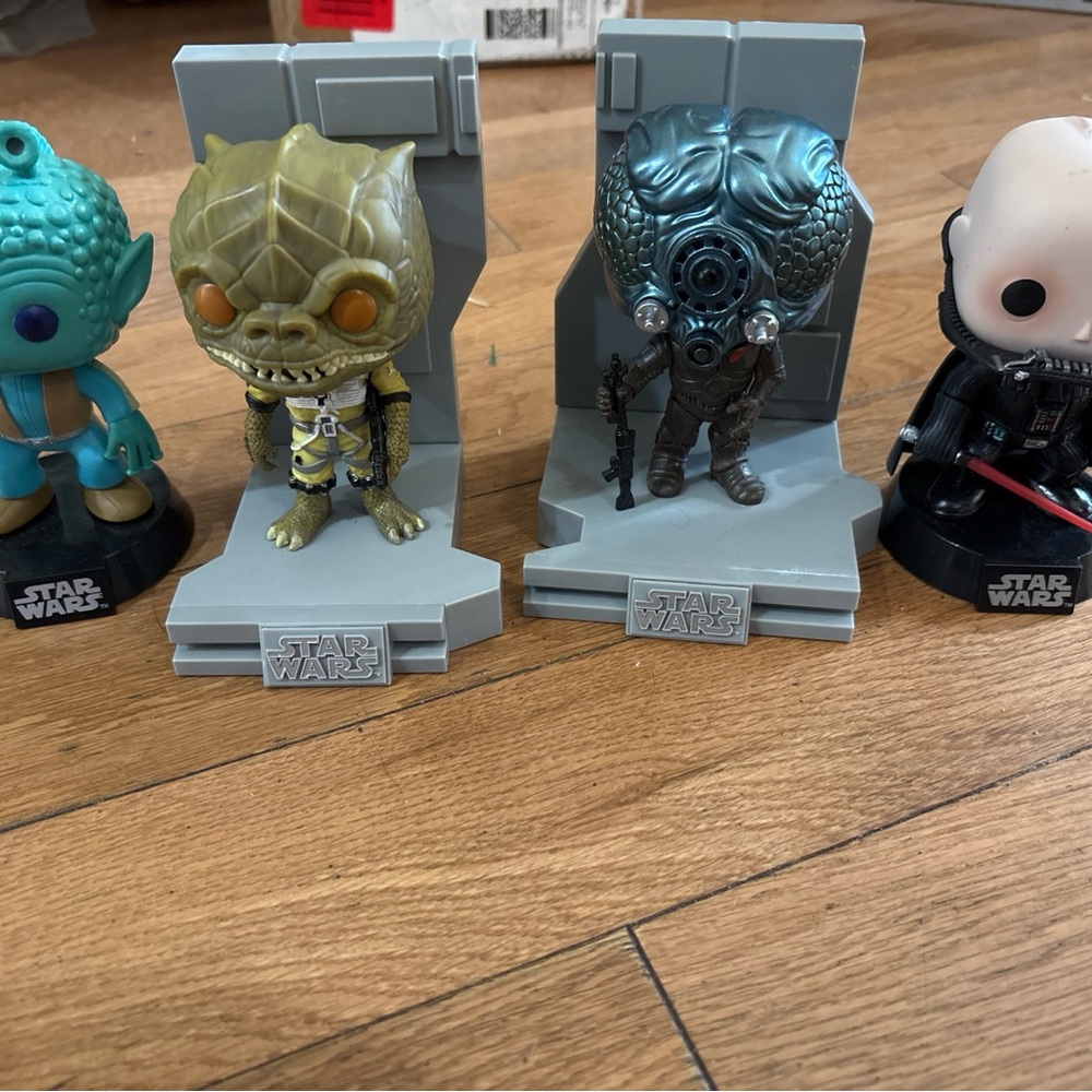 Star Wars Figures Lot Of 4